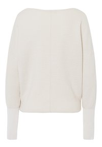 Crème-kleurige ribgebreide trui met een ruime halslijn, lange mouwen en een korte pasvorm. Zachte textuur en een ontspannen silhouet, minimale details.