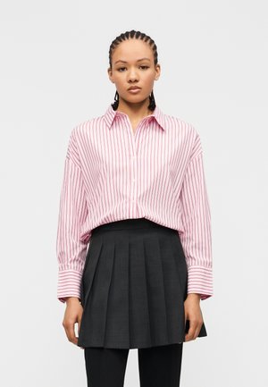 ONLOREGON ALVA - Skjortebluser - fuchsia pink/bordeaux/white