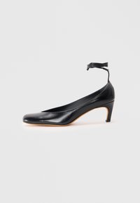 Selectat, black
