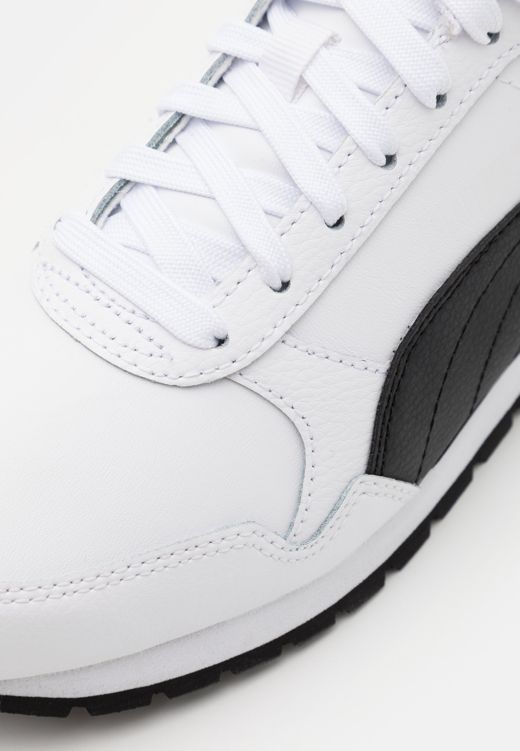 Puma ST RUNNER V2 FULL L UNISEX - Zapatillas - white/black/blanco -  Zalando.es