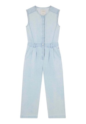 Jasnoniebieski denimowy kombinezon z krótkimi rękawami, zapięciem na guziki, plisowanym przodem i kieszeniami po bokach. Prosty krój nogawek o luźnym fasonie.