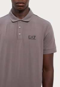 EA7 Emporio Armani TRAIN CORE - Polo - volcanic glass