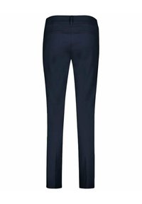 Red button Chino - blue