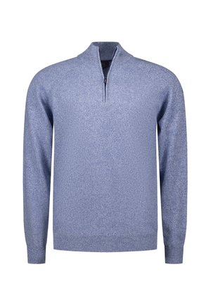 Lichtblauwe trui met kwartritssluiting, lange mouwen en geribbelde boorden en zoom, weergegeven op een witte achtergrond.