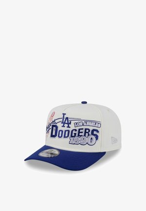 Weiße und blaue Baseballkappe der Los Angeles Dodgers mit eingesticktem Logo, "1890" und Baseball-Grafik auf der Frontseite.