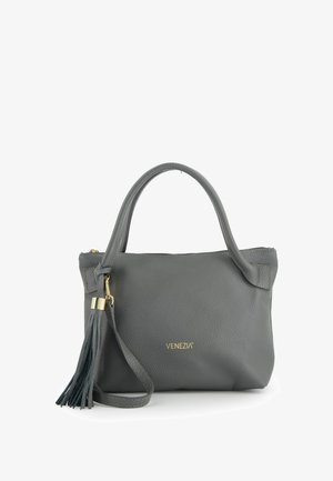 Szara skórzana torebka na podwójnych uchwytach, z detalem w postaci frędzli, złotym zamkiem błyskawicznym oraz złotym wytłoczonym logo "VENEZIA" na przodzie.
