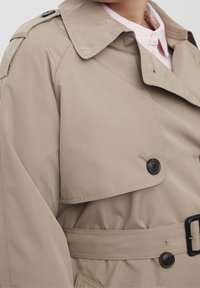 Vero Moda Curve Prochowiec