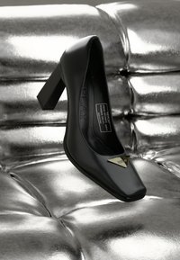 EVE - Augsti papēži - black