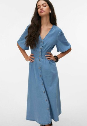 VMMELANEY MIDI - Vestido vaquero - light blue denim