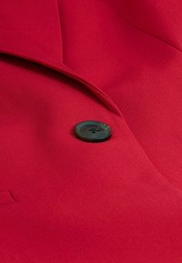 Next Bleiseri - red