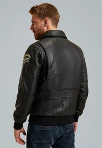 PME Legend GREENVILLE - Chaqueta de cuero - black
