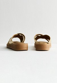 Thumbnail Image 3