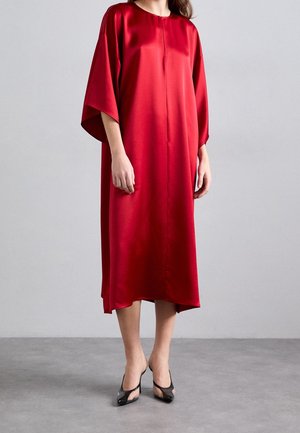 Cocktailkjole / festkjole - red