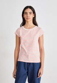 Mads Nørgaard - STRIPE TEASY TEE - T-shirt print - brilliant white/shell pink Miniatuurafbeelding 1