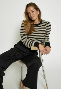Minus Maglione - s string stripe