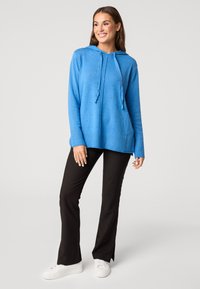 QUIOSQUE - Bluza z kapturem