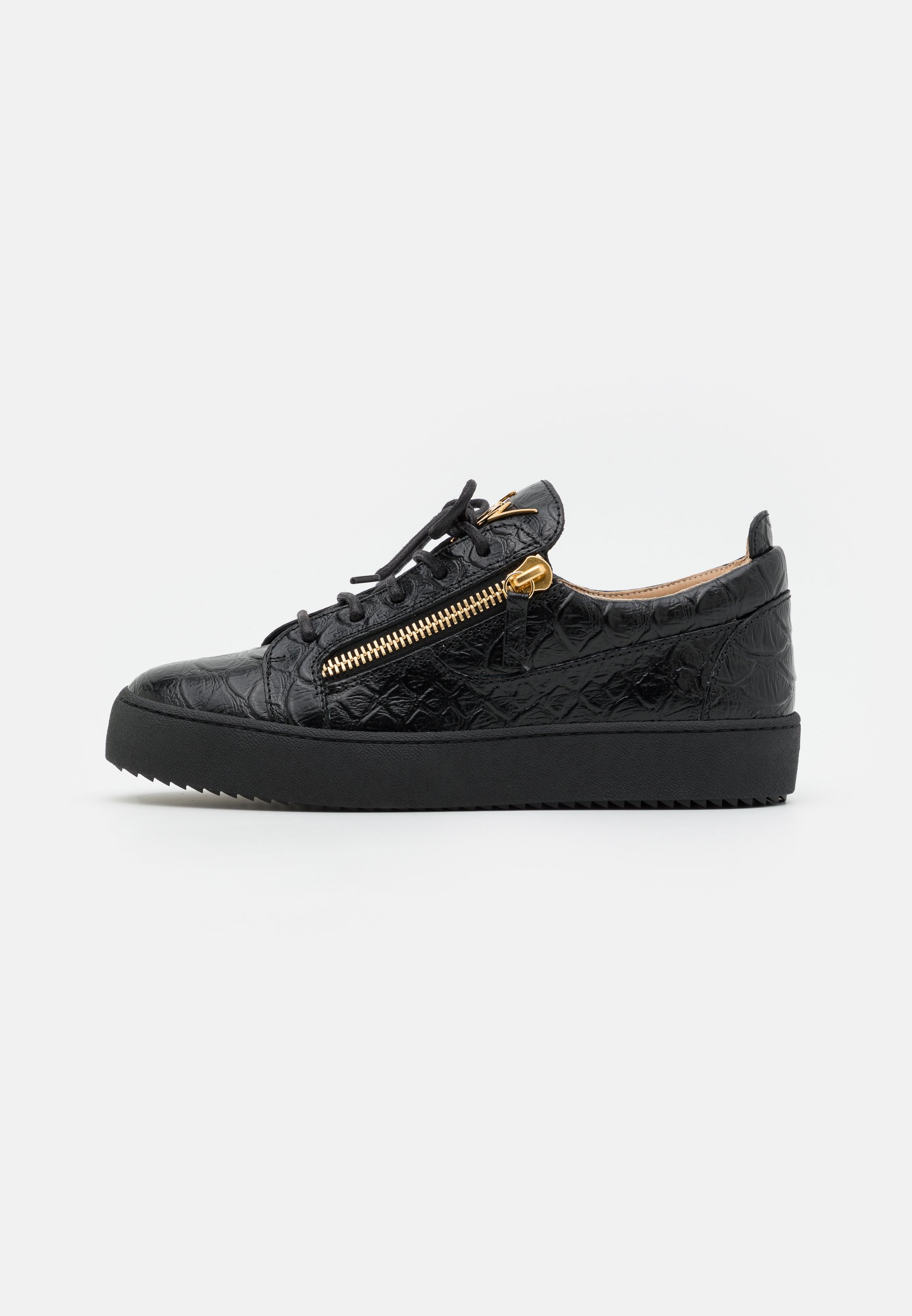 giuseppe zanotti black