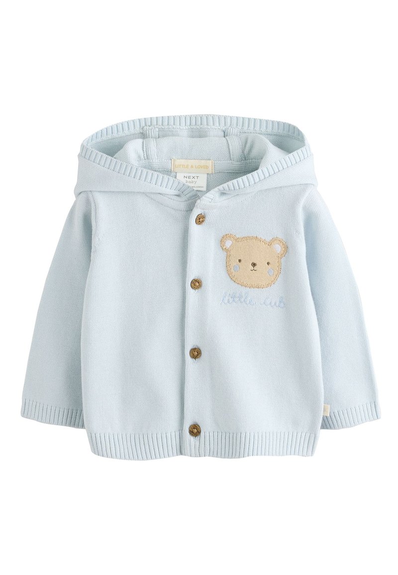 Cardigan per bambini azzurro chiaro lavorato a maglia con cappuccio, decorato con ricamo di un orso sul petto, chiusura con bottoni e polsini e orlo a coste.