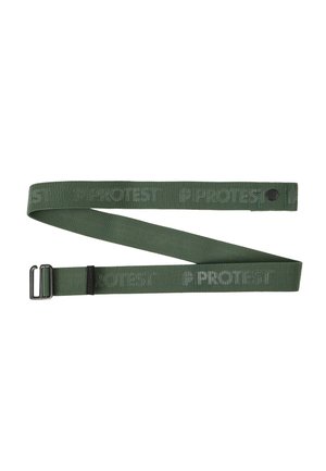 Une ceinture verte en matériau tissé, avec une boucle en métal et un bouton pression. Le nom de la marque "PROTEST" est discrètement imprimé le long de la sangle.
