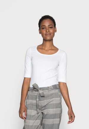 SANIKA - Basic T-shirt - white