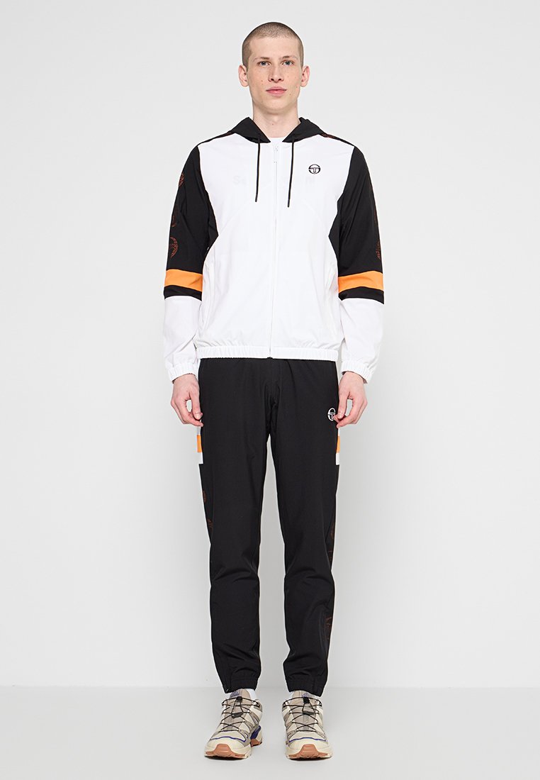 Sergio Tacchini Trainingspak zwart Sergio Tacchini Trainingspak zwart