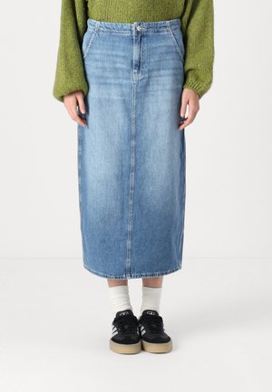 ONLY ONLANN LONG SKIRT - Denim skirt - medium blue denim
