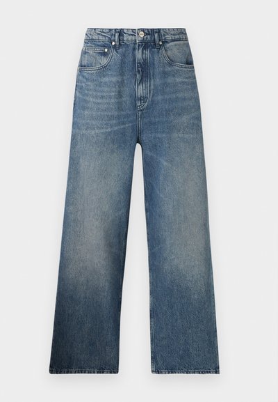 Blaue Denim-Hosen mit weitem Bein und hohem Bund, mit subtilen Verfärbungen, fünf Taschen und einem Metallknopfverschluss vorne.