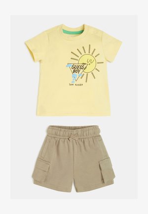 SET - Shorts - gelb