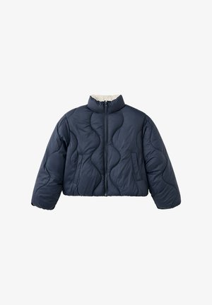 Veste matelassée bleu marine avec col montant, fermeture éclair sur le devant et poches latérales, montrant un motif de couture en forme de vagues.
