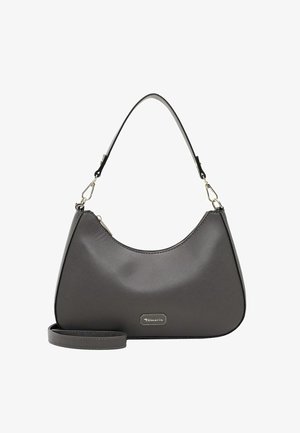 Sac à main gris au design courbé, fabriqué en matériau texturé, avec une courte anses et des éléments en métal argenté. Détail du logo sur le devant.