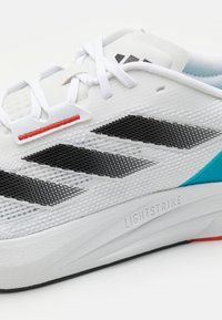 adidas Performance DURAMO SPEED - Scarpe da corsa su strada - weiß/schwarz/blau