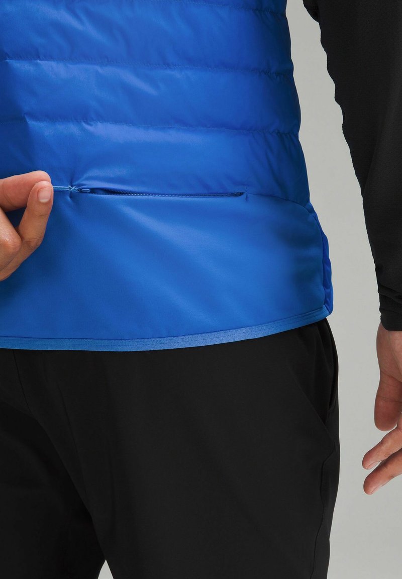 Lululemon 何気なく Down for It All Vest ブルー 6新品