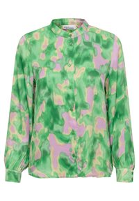 Blusa de botones de manga larga con cuello mandarín, que presenta un patrón abstracto de acuarela en tonos verde, lavanda y crema.
