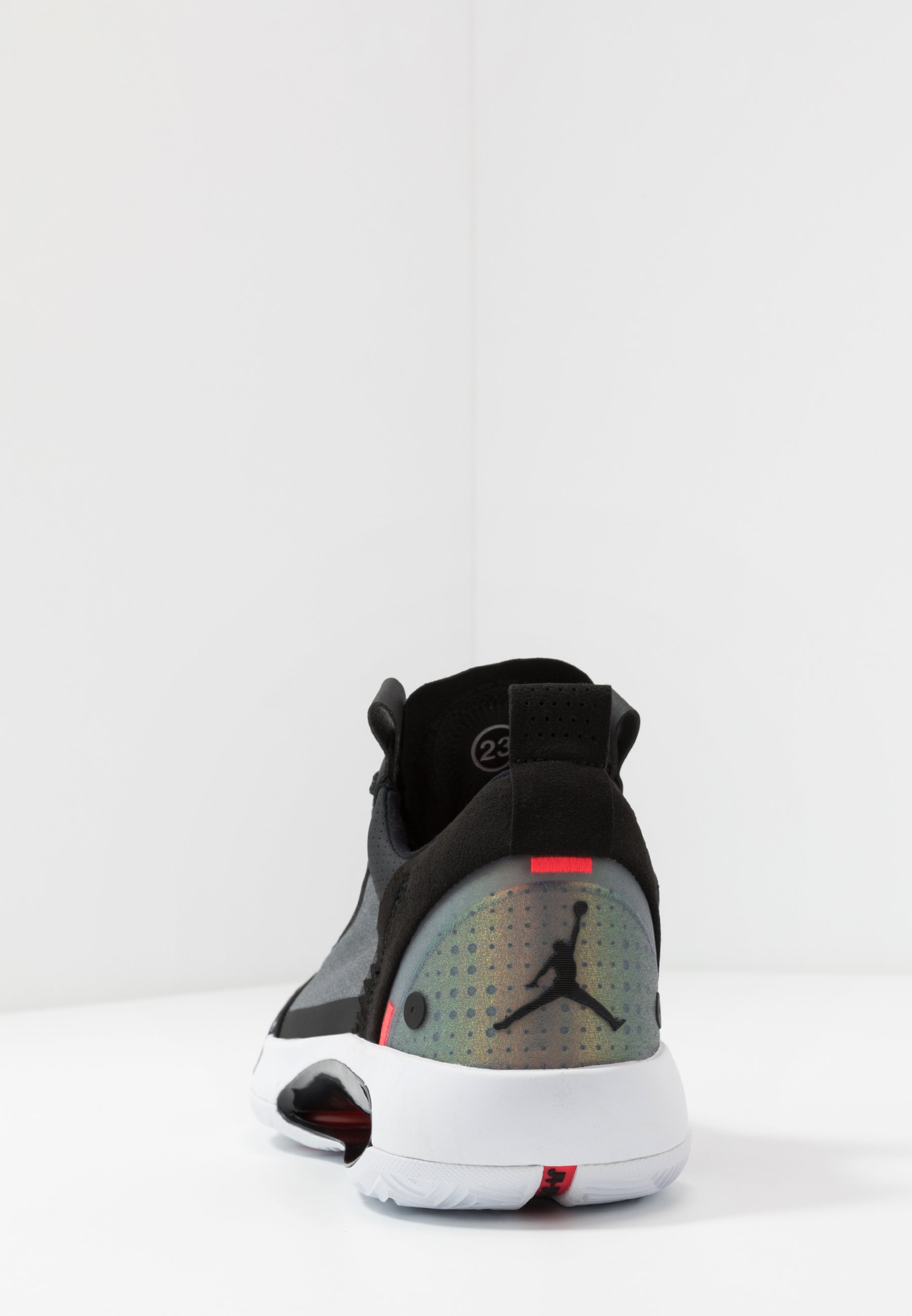 Jordan AIR XXXIV LOW Basketballsko blackmetallic silver Jordan AIR XXXIV Basketballsko blackmetallic silver