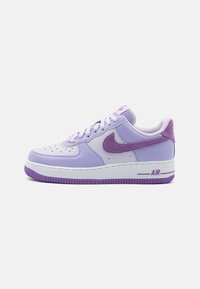 Nike Sportswear AIR FORCE 1  - Sportcipő - hydrangeas/black raspberry/barely grape/white
