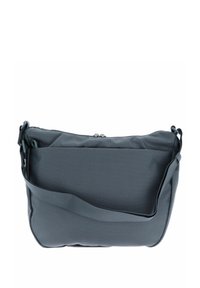 Bolso bandolero gris de nailon con superficie texturizada, que cuenta con un cierre de cremallera y una correa ajustable. Forma rectangular con un diseño minimalista.