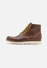 LEATHER - Botins de atacadores - brown