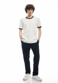 Koton - T-shirt basic