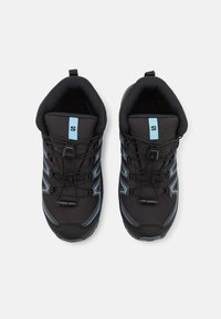 Salomon XA PRO V8 MID WATERPROOF UNISEX - Zapatillas de senderismo - black/neptune/alaskan blue