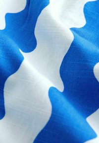 Non sélectionné, blue/white stripes