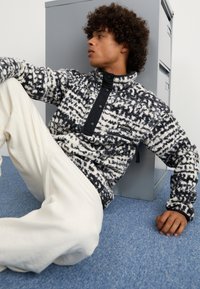Columbia HELVETIA™ PRINTED HALF SNAP - Sweat polaire - black