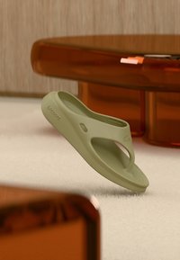 Επιλέχθηκε, light brown