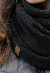 Vivisence Snood - black