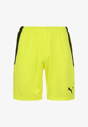 Shorts sportivi giallo neon con accenti neri sui lati e vita elastica, dotati di un logo nero sulla parte inferiore della gamba sinistra.