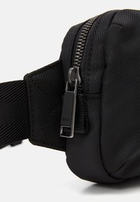 BOSS CATCH WAISTBAG - Ľadvinka - black