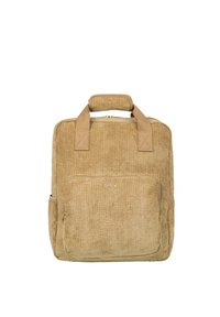 Zaino in corduroy di colore marrone chiaro con manico superiore, spallacci imbottiti, tasca frontale con zip e dettagli logo sottili. Superficie testurizzata.