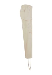 Beige cargo bukser med elastisk talje, flere lommer og snor ved kanten, med et glat bomuldsstof og lige pasform.