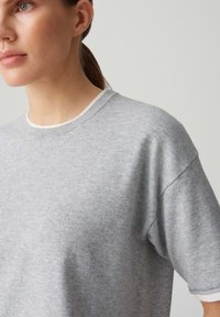 OPUS BOXY FIT LAYERING LOOK - Trui - hazy fog melange