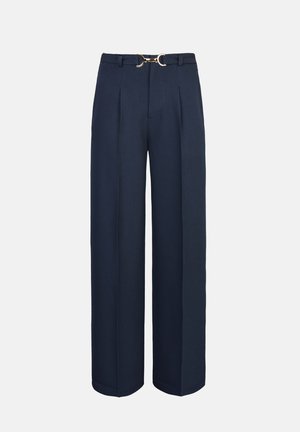 Pantalon large bleu marine avec plis, doté d'une ceinture à anneau D doré et d'une coupe ajustée. Confectionné dans un tissu structuré.