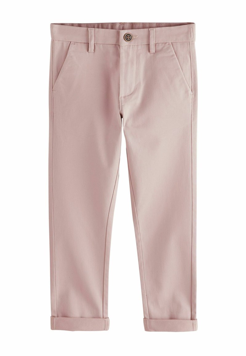 Lichtroze chino's met een middelhoge taille, twee zijzakken en opgerolde cuffs met een klein bruin knoopdetail. Effen stofstructuur.
